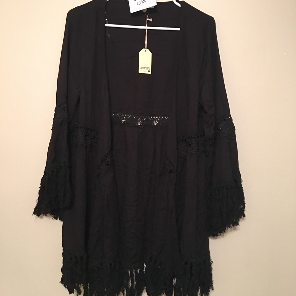 Black fringe kimono